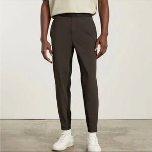 Everlane Black Lightweight Unisex Joggers with Tag
